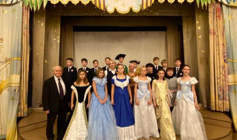Ученики 5.3 класса приняли участие в первом туре городского конкурса "Петербуржец XXI века"